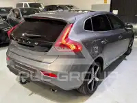 2017 Volvo V40