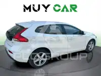 2017 Volvo V40
