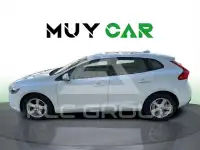2017 Volvo V40
