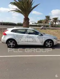 2017 Volvo V40
