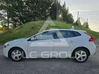 2017 Volvo V40