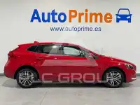 2017 Volvo V40