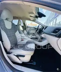2017 Volvo V40