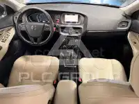 2017 Volvo V40