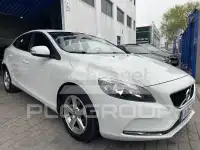 2017 Volvo V40