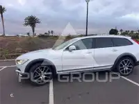2017 Volvo V90
