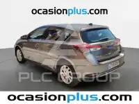 2017 Toyota AURIS