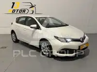 2017 Toyota AURIS