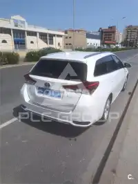 2017 Toyota AURIS