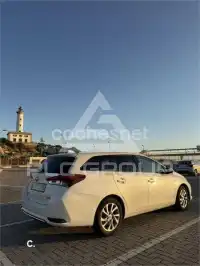 2017 Toyota AURIS