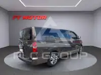 2017 Peugeot Traveller