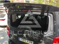 2017 Peugeot Traveller