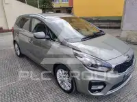 2017 KIA Carens