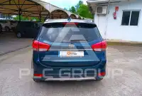 2017 KIA Carens