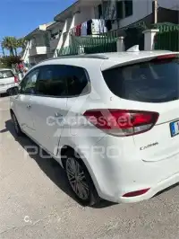 2017 KIA Carens