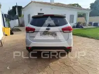2017 KIA Carens