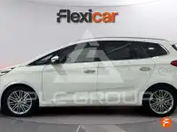 2017 KIA Carens