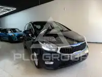 2017 KIA Carens