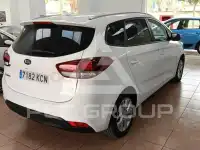 2017 KIA Carens