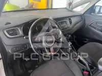 2017 KIA Carens