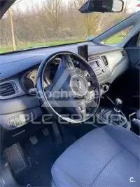 2017 KIA Carens