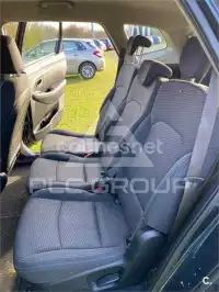 2017 KIA Carens