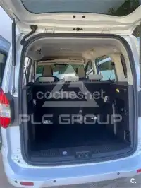 2017 Ford Tourneo
