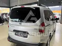 2017 Ford Tourneo