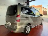 2017 Ford Tourneo