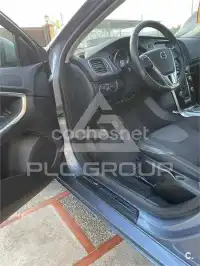 2018 Volvo V40