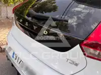 2018 Volvo V40