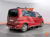 2018 Peugeot Traveller