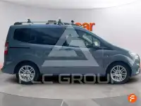 2018 Ford Tourneo