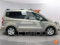 2018 Ford Tourneo