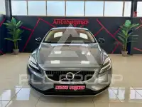 2019 Volvo V40