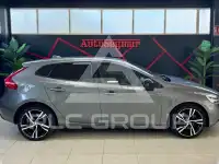 2019 Volvo V40