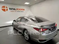 2019 Lexus ES