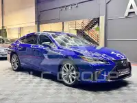 2019 Lexus ES
