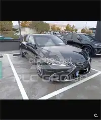 2019 Lexus ES