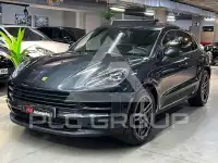 2020 Porsche MACAN