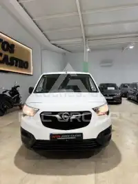 2020 Opel Combo