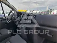 2021 Nissan NV 300