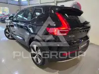 2021 Volvo XC40