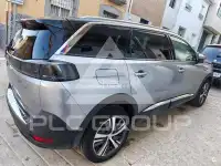 2021 Peugeot 5008