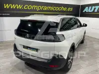 2021 Peugeot 5008