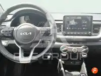 2021 KIA Stonic