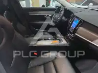 2022 Volvo V90