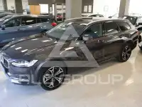 2022 Volvo V90