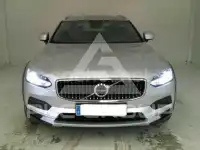 2022 Volvo V90