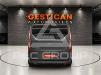 2022 Ford Tourneo